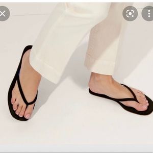 Rothy’s Flip Flops Size 9